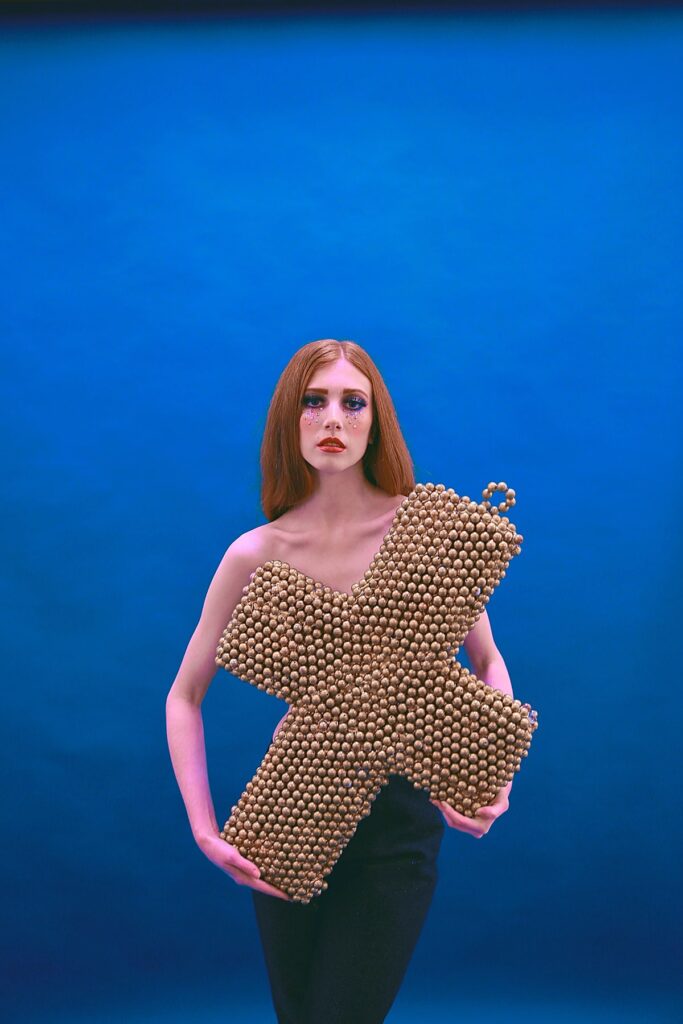 Zuzu Valla tainted magazine editorial 09